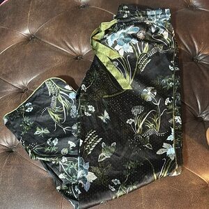 Flower silky  sleep pants size small